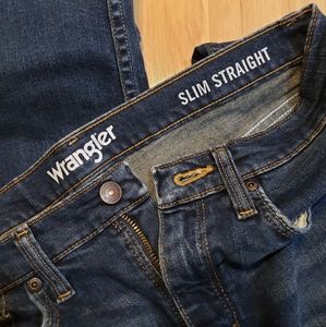 Wrangler Slim Straight Jeans